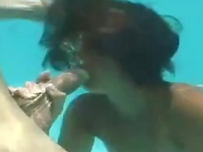 Hot Groupsex in a Swimmingpool